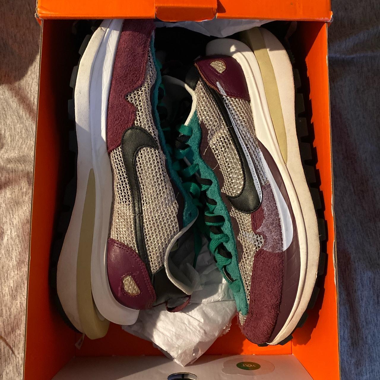 nike x sacai vaporwaffle villain red