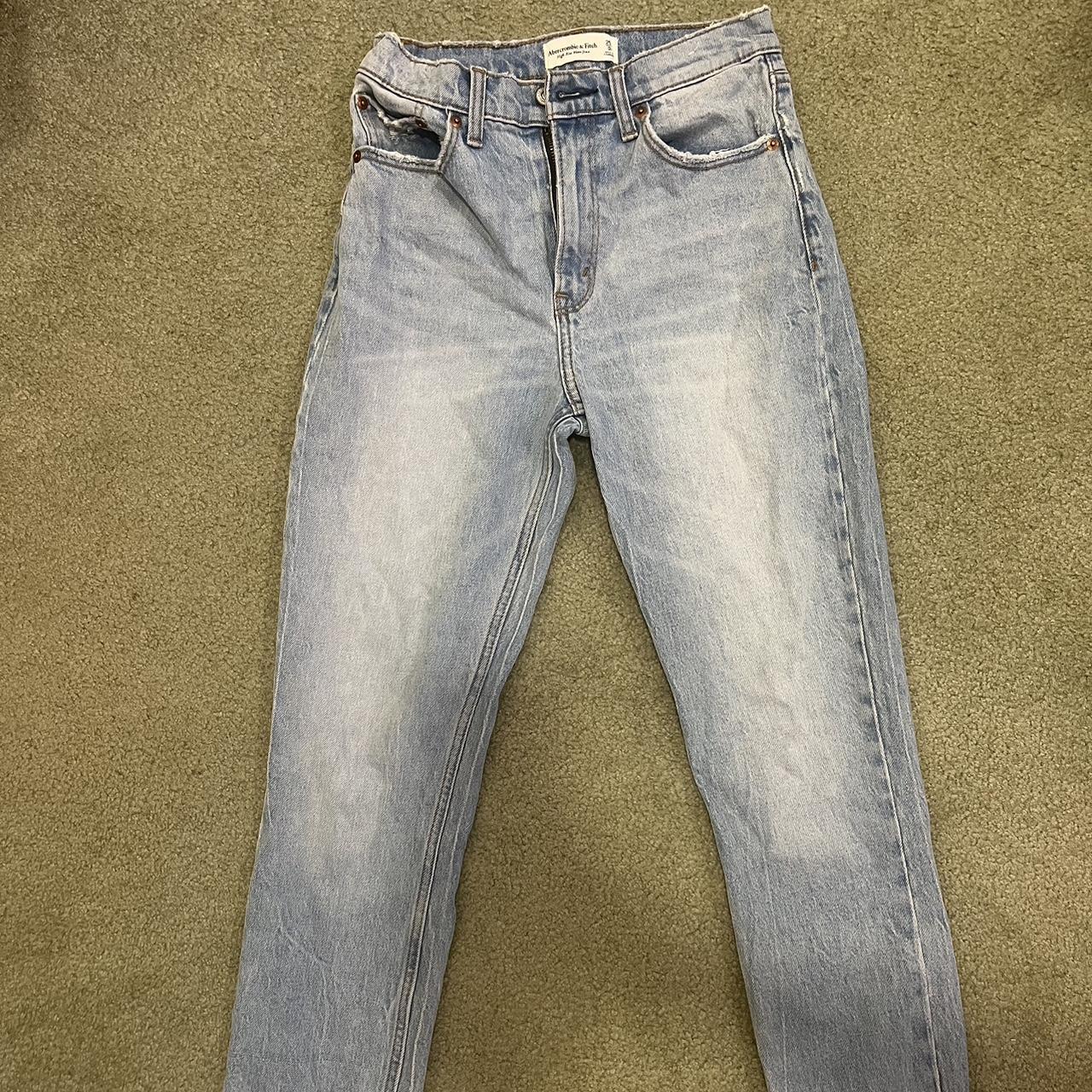 Abercrombie and Fitch Jeans High Rise Mom Jeans Size... - Depop