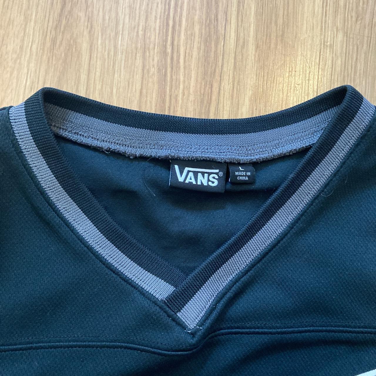 Vans Men's Black and Grey Vest Depop
