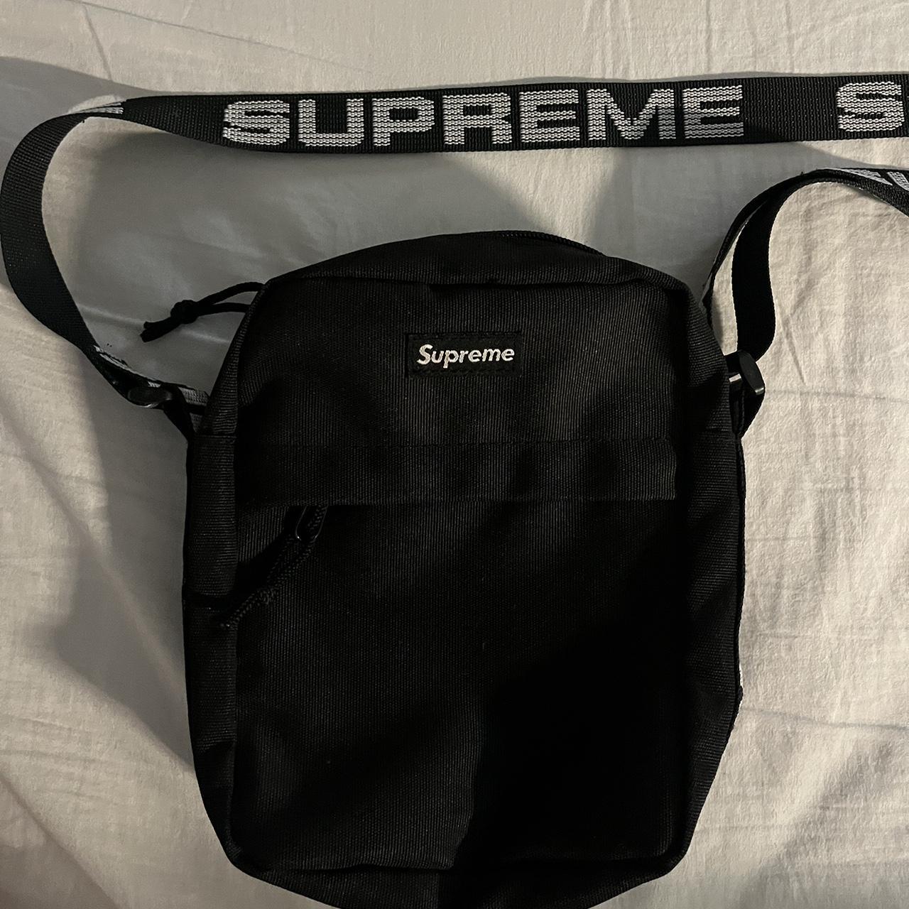 Supreme shoulder bag strap on sale