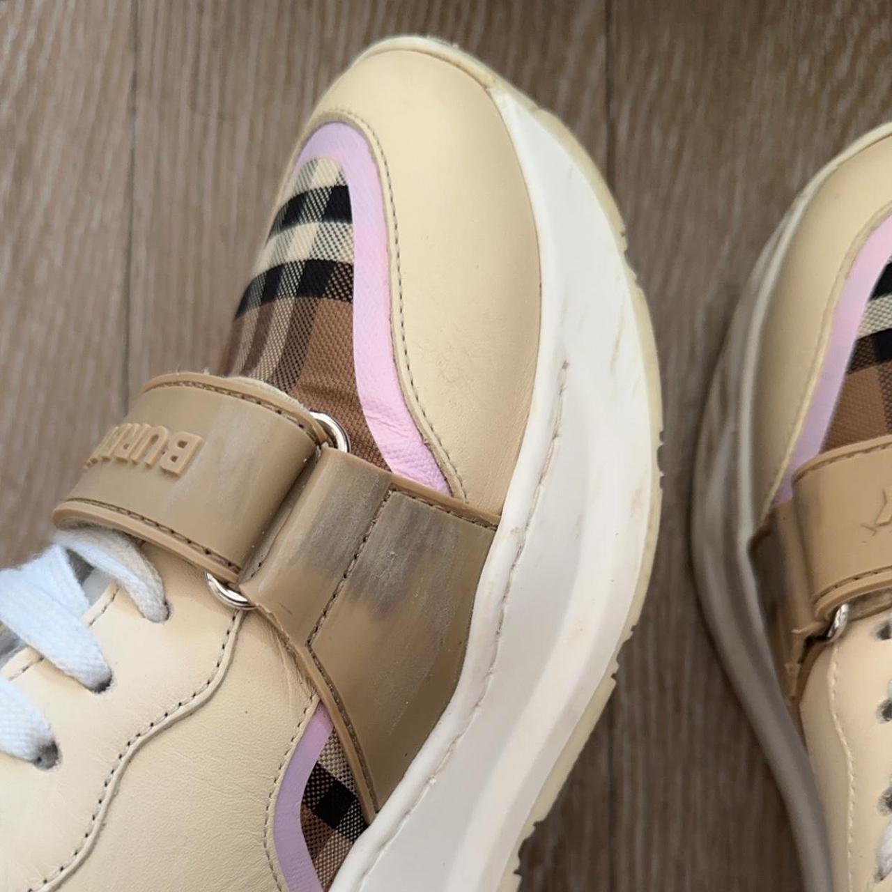 スニーカー Burberry Neptune Sneakers - Burberry - Synthetic - Pink Burberry trainers - pink & tan Worn no more than 5 | Depop
