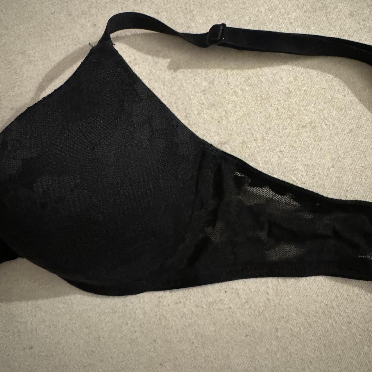 Victorias Secret black padded bra Size 32A Push up - Depop