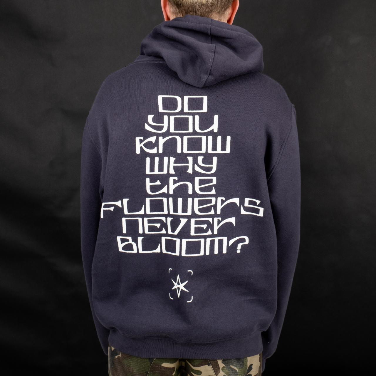 Men's White and Blue Hoodie Depop