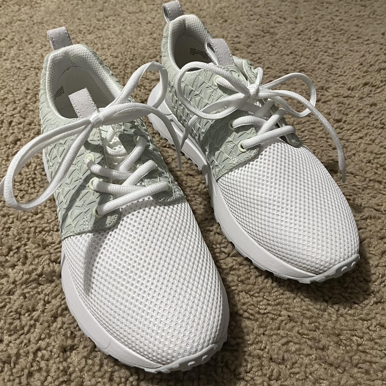 Michael Kors Men's White and Green Trainers | Depop