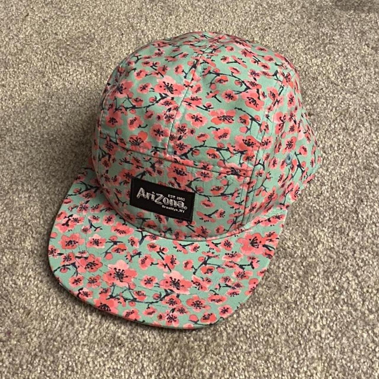 SELLER ON VACATION ITEMS SOLD AFTER 12/21 SHIP IN... Depop