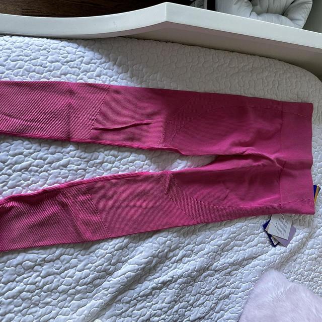 💗 joy lab pink two tone leggings 💗 comfy and soft - Depop
