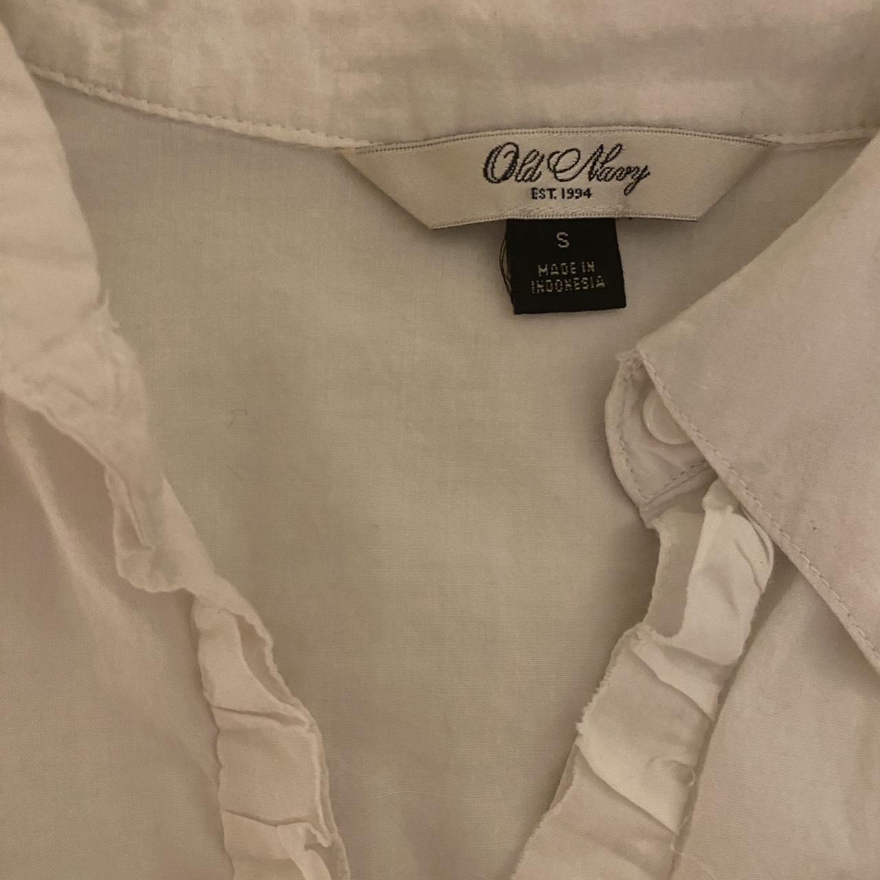 Old Navy Women's White Shirt | Depop