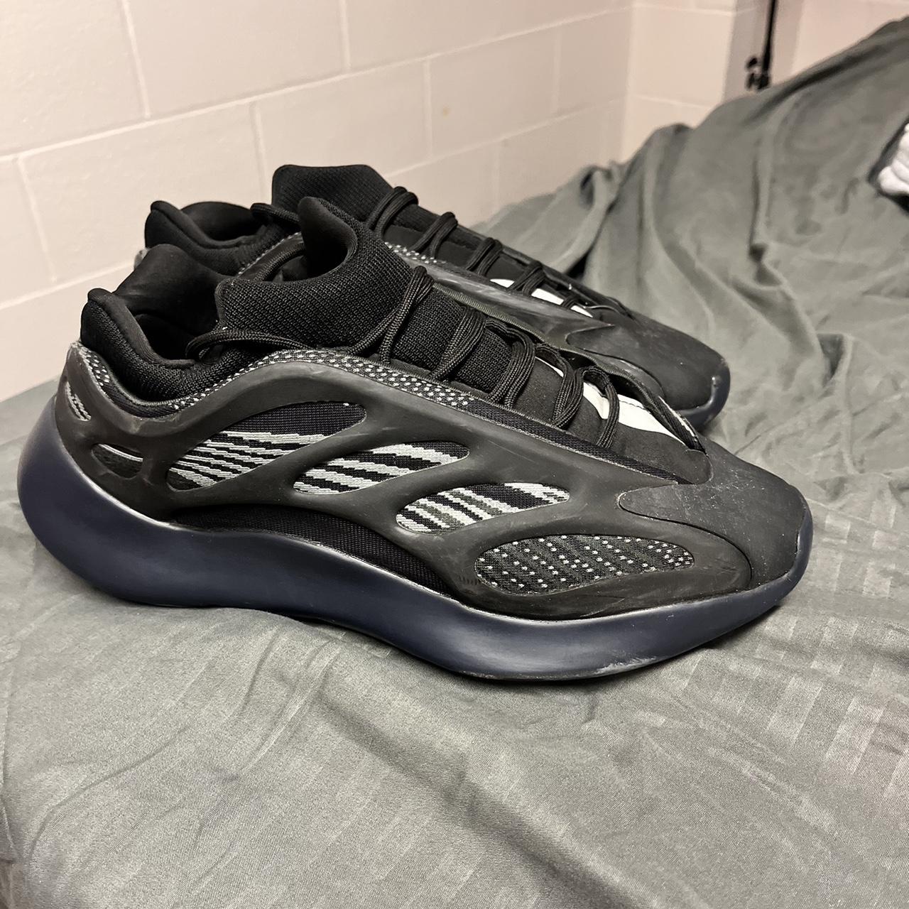 Yeezy 700 best sale mens price