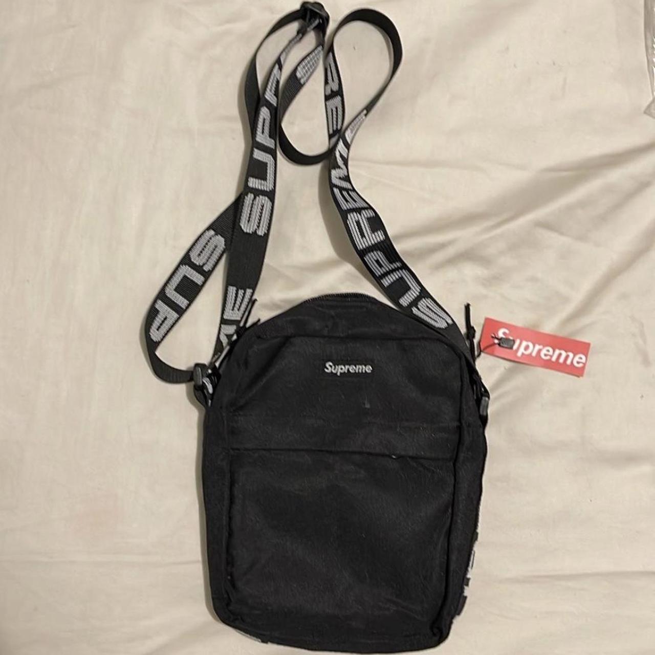 Supreme SS18 Nylon Shoulder Bag BLK - Depop