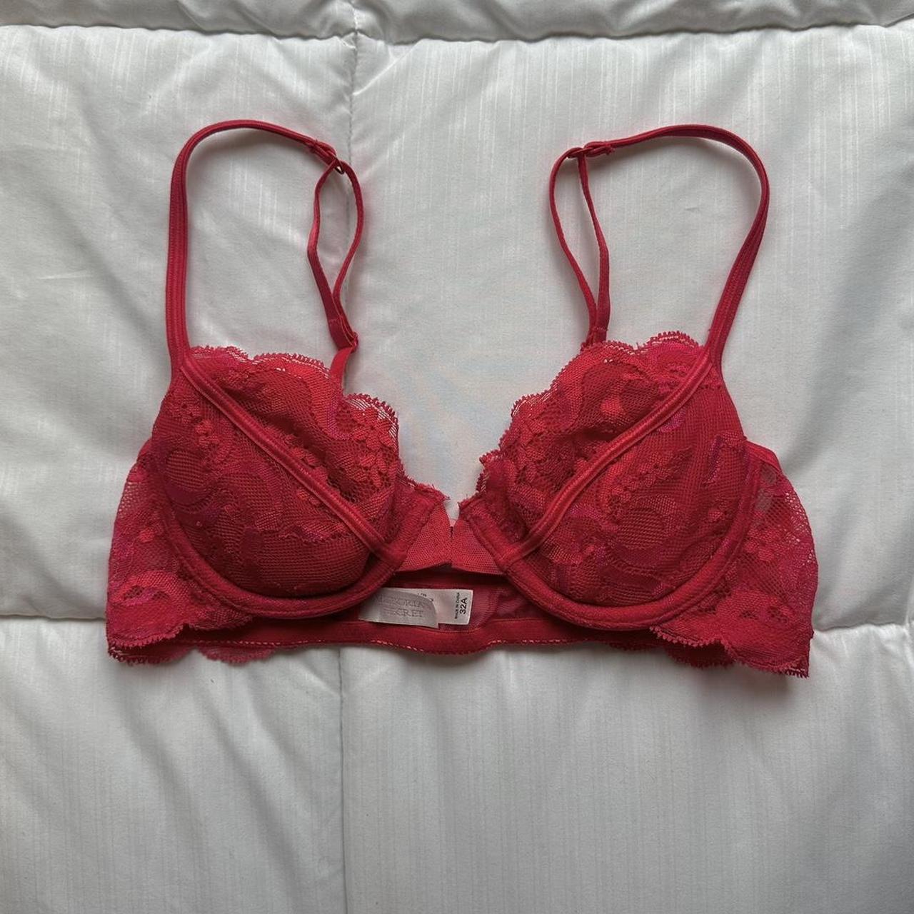 Vintage y2k Victoria’s Secret red lace push up bra... - Depop