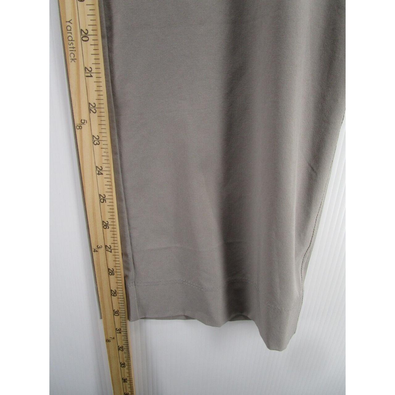 Athleta Gray Pants 67% Rayon, 28% nylon, 5% spandex - Depop