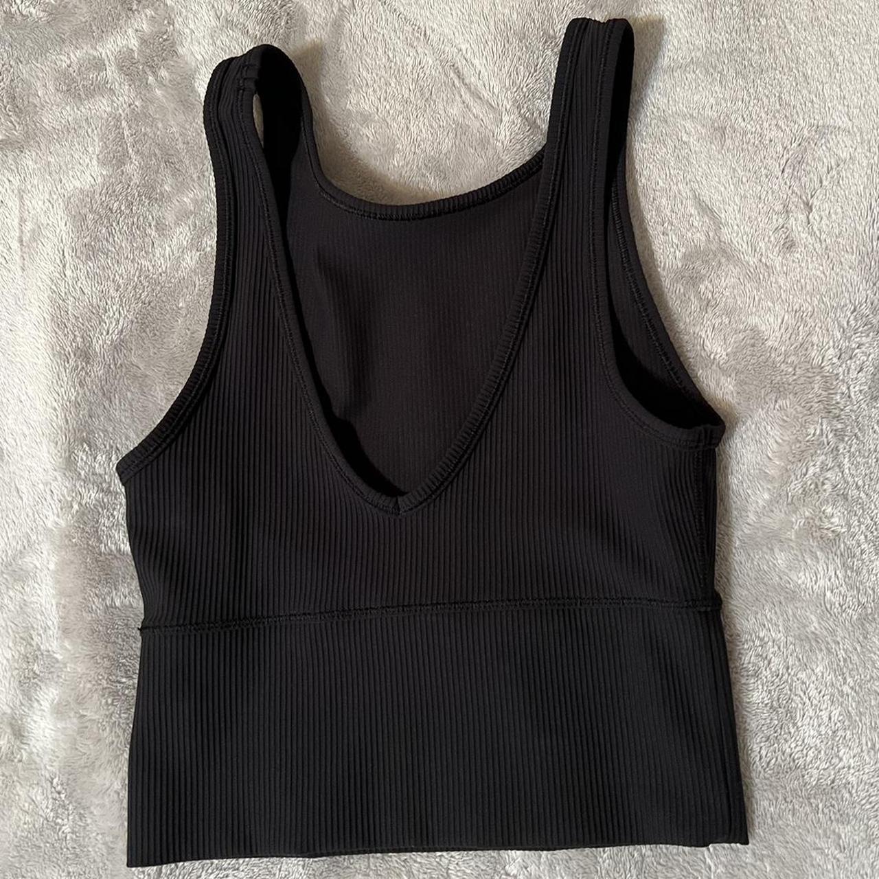 Lululemon power pivot tank 🖤Size 2 🖤Sold out... - Depop