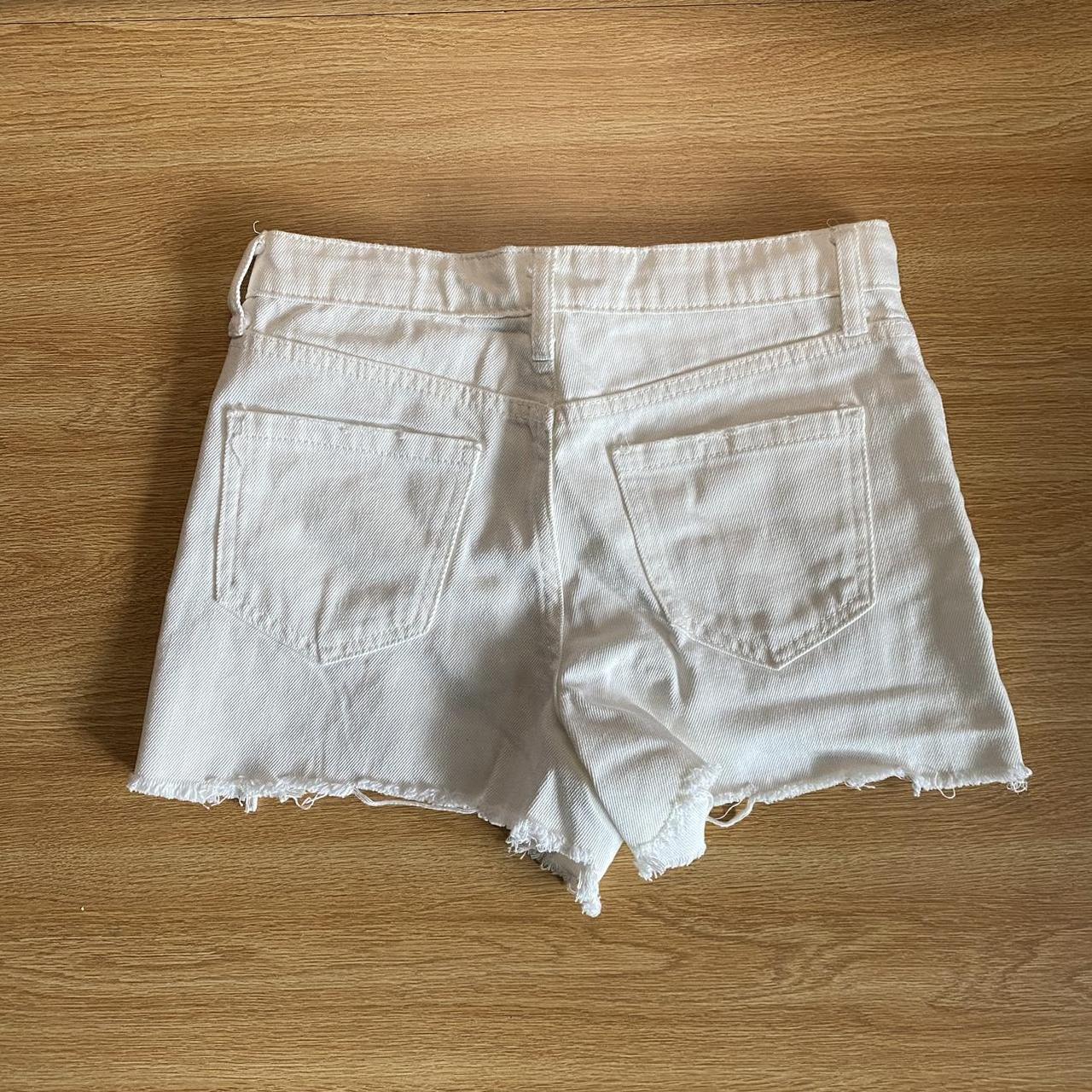 BP Women's White Shorts | Depop