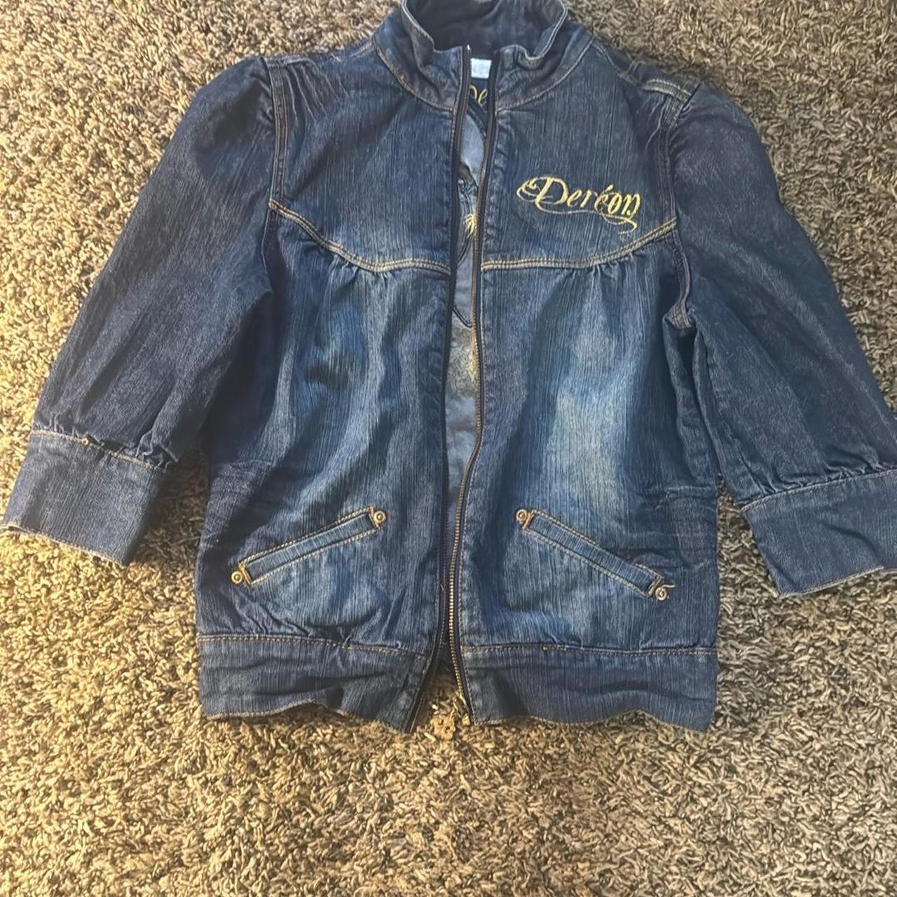 item listed by sanaicloset