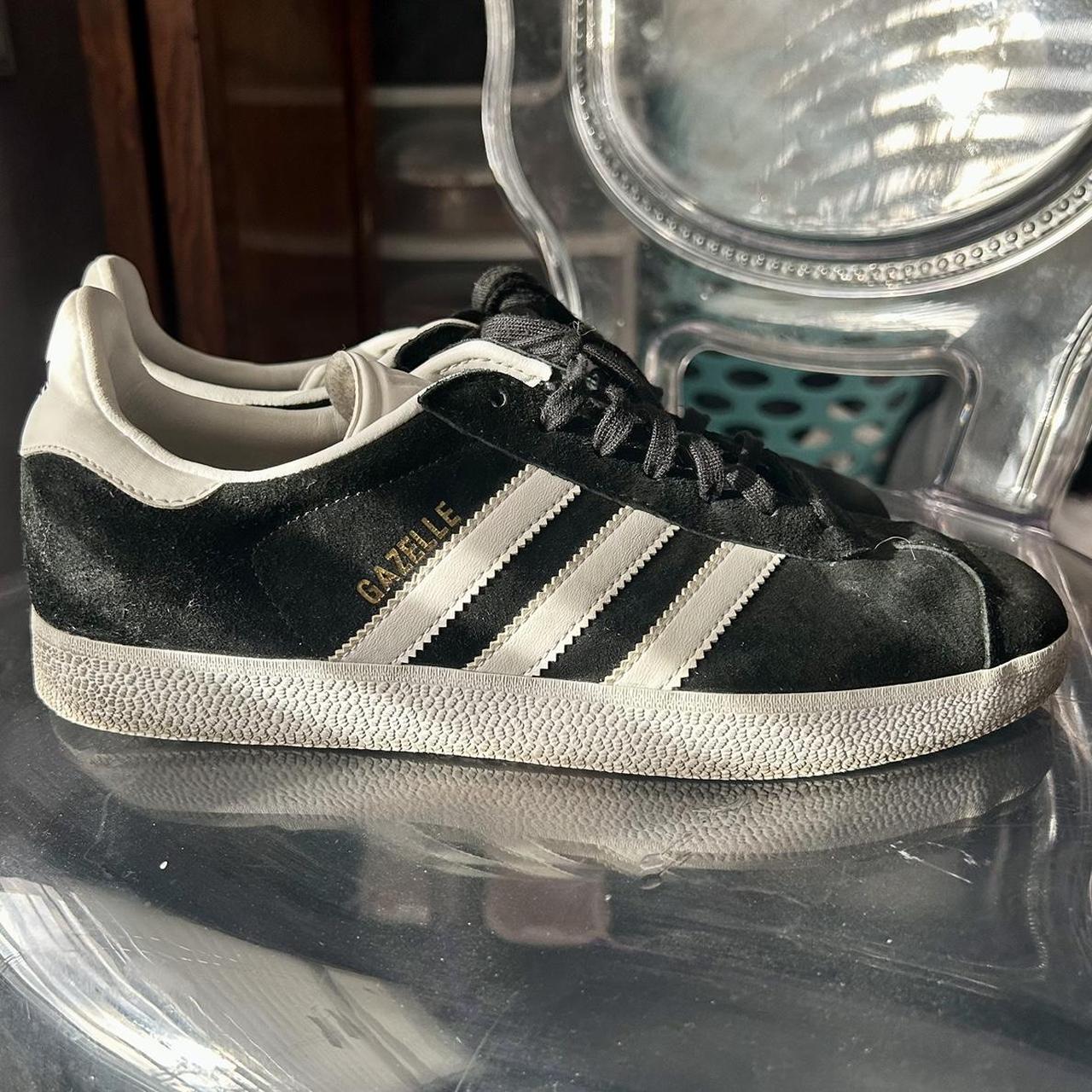 Adidas black gazelle on sale womens