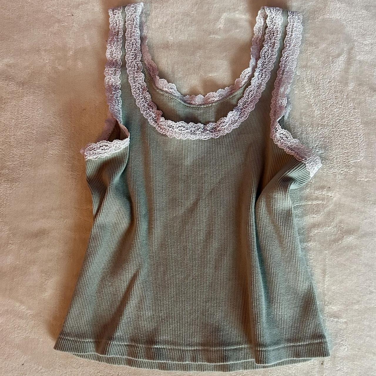 The cutest brandy Melville lace tank One size fits - Depop