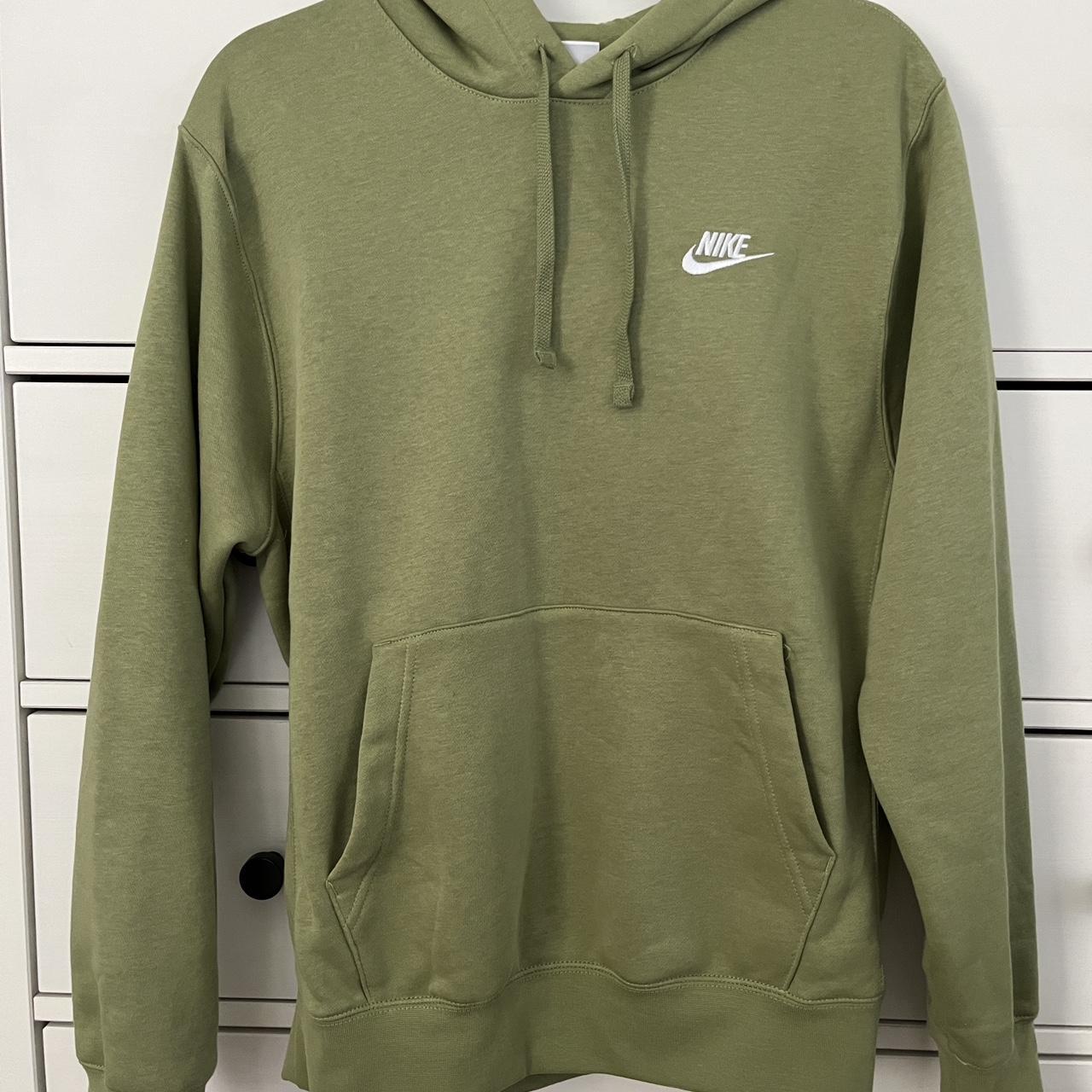 green nike hoodie - size small - only worn once - Depop