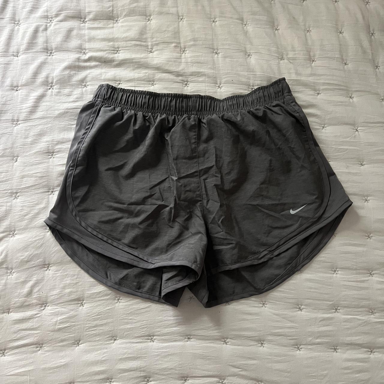 womens nike shorts grey