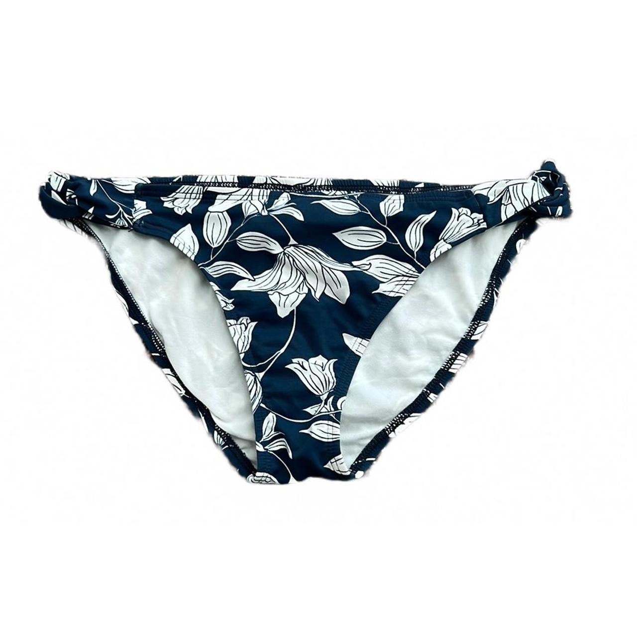 Title Nine Women's Blue and White Bikiniandtankinibottoms Depop