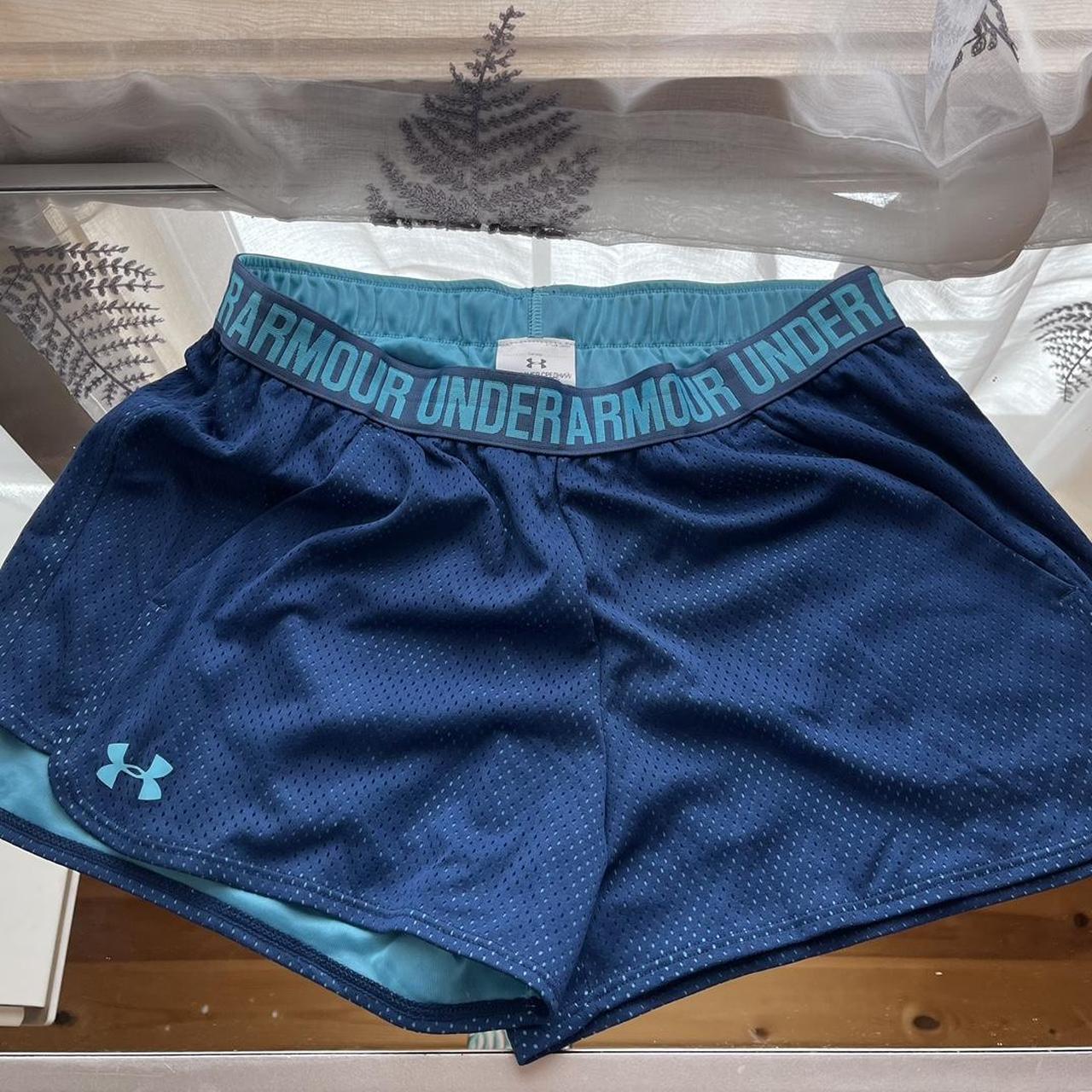 Under armour shorts on sale with pockets womens