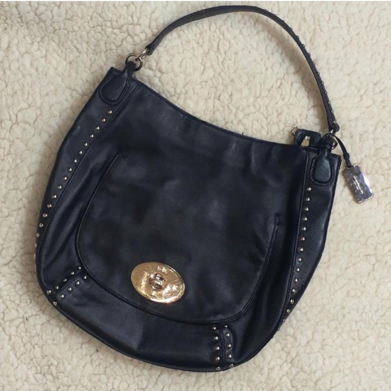item listed by gunel2316