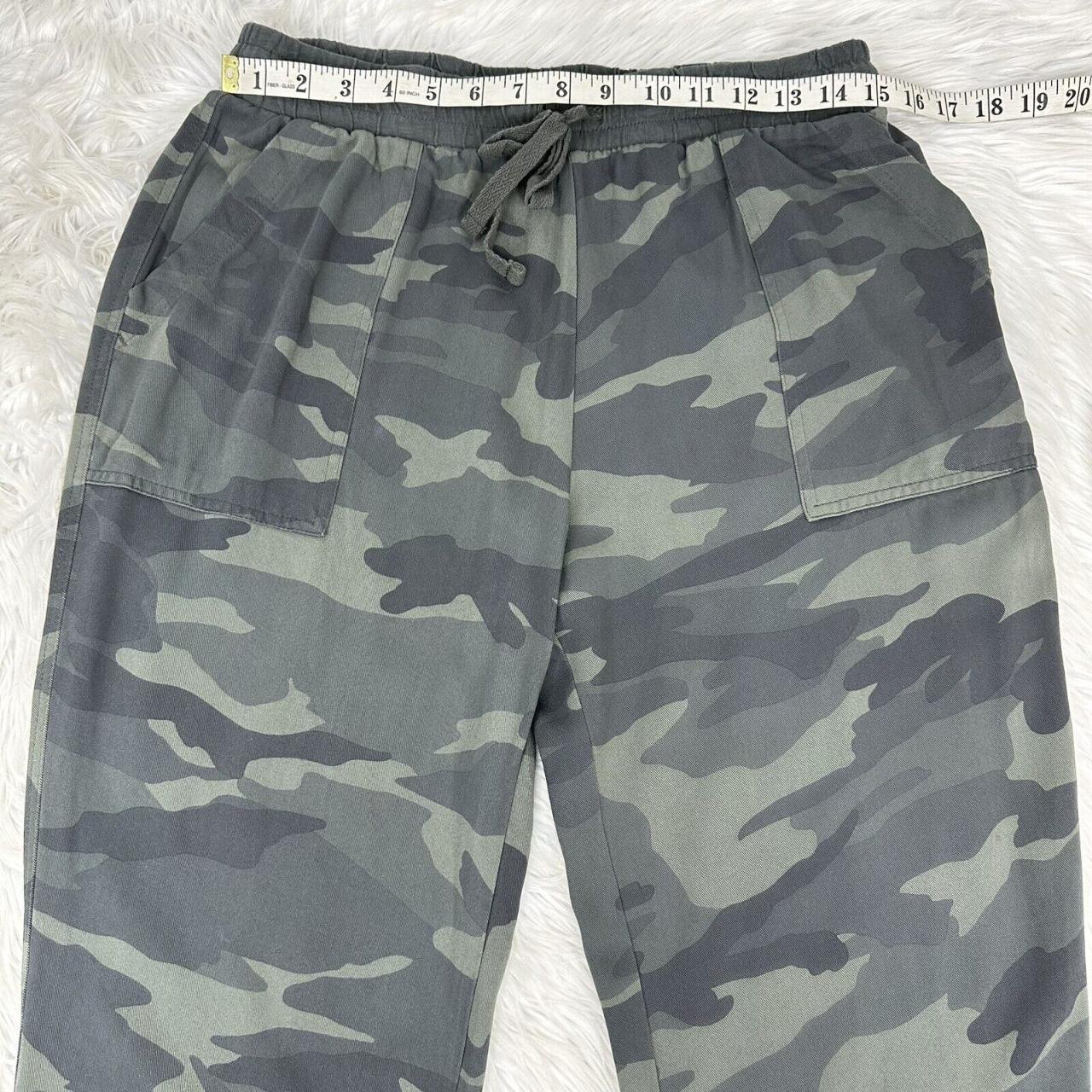 Splendid cargo clearance shorts