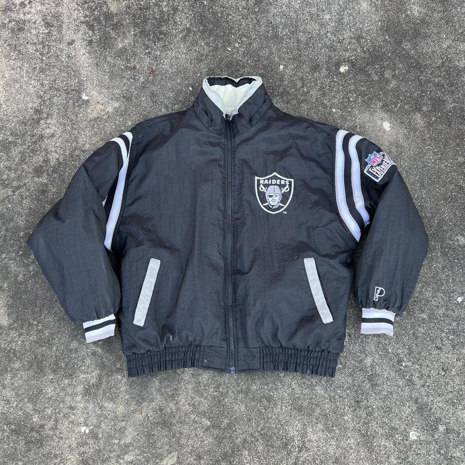 Vintage Pro Player Men's Oakland Raiders Reversible - Depop