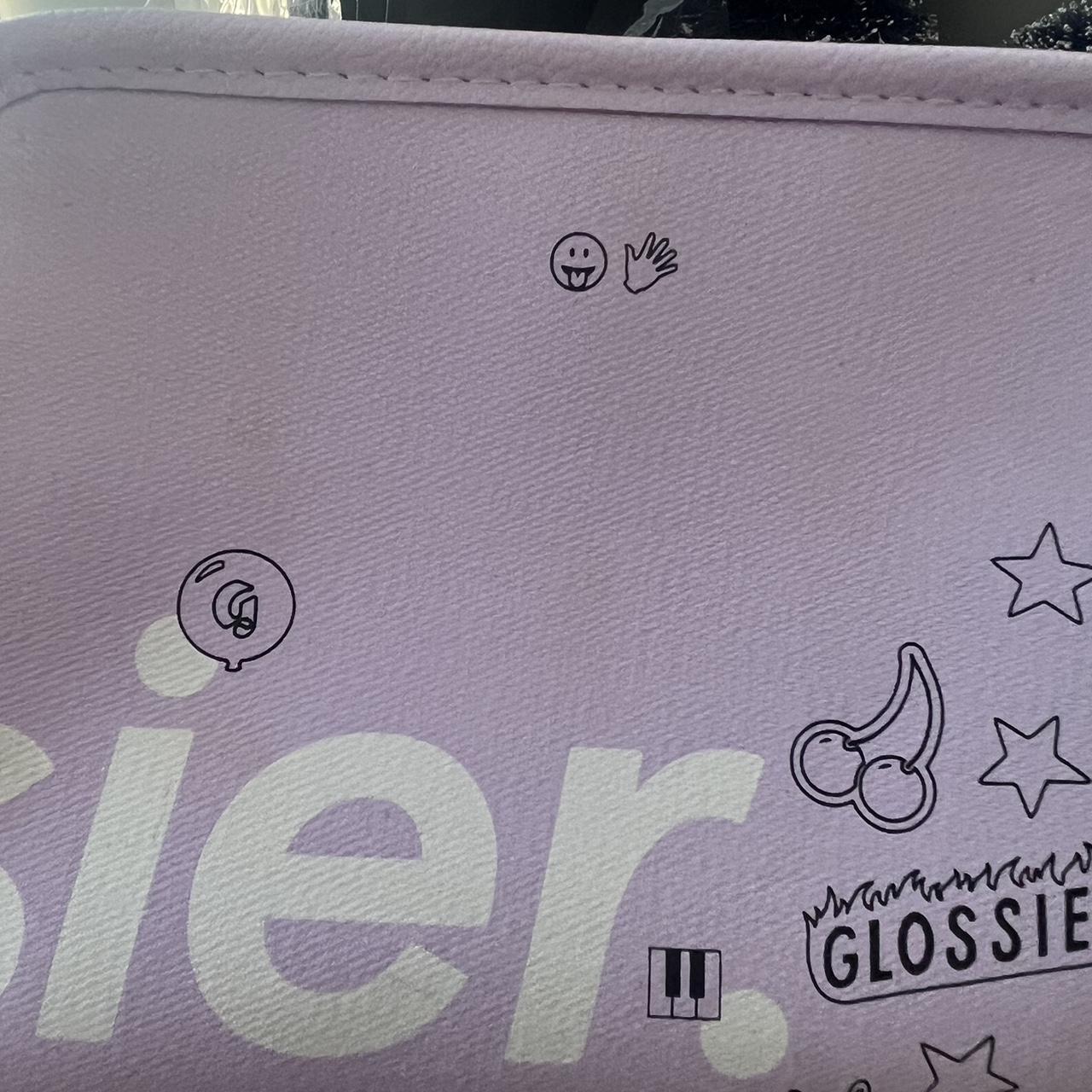 Glossier olivia rodrigo make up bag 💄, Has some