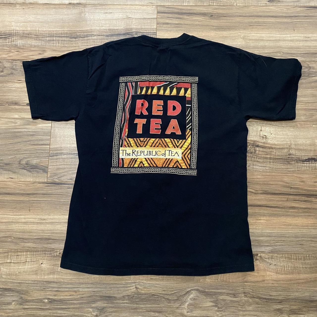 Gildan Men's Black and Red T-shirt | Depop