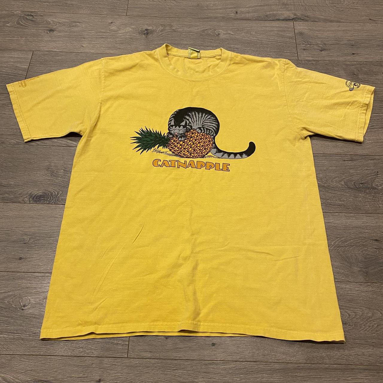 Crazy Shirts Men's Yellow and Black Tshirt Depop