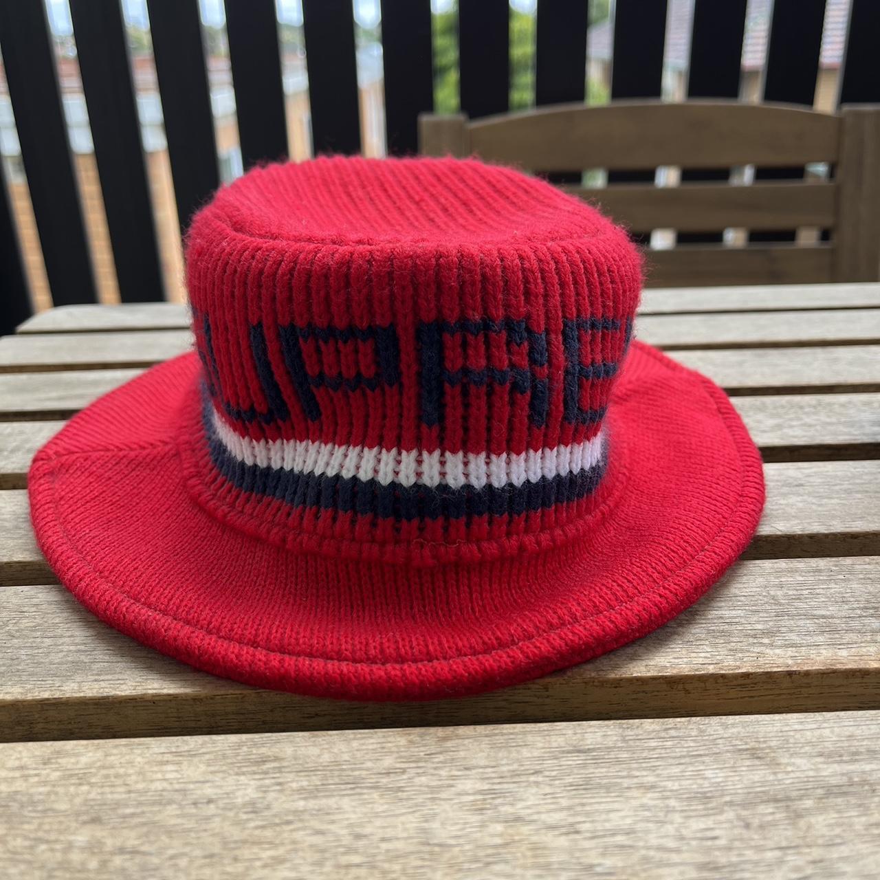 Supreme knitted crusher hat, worn twice. Very rare,...