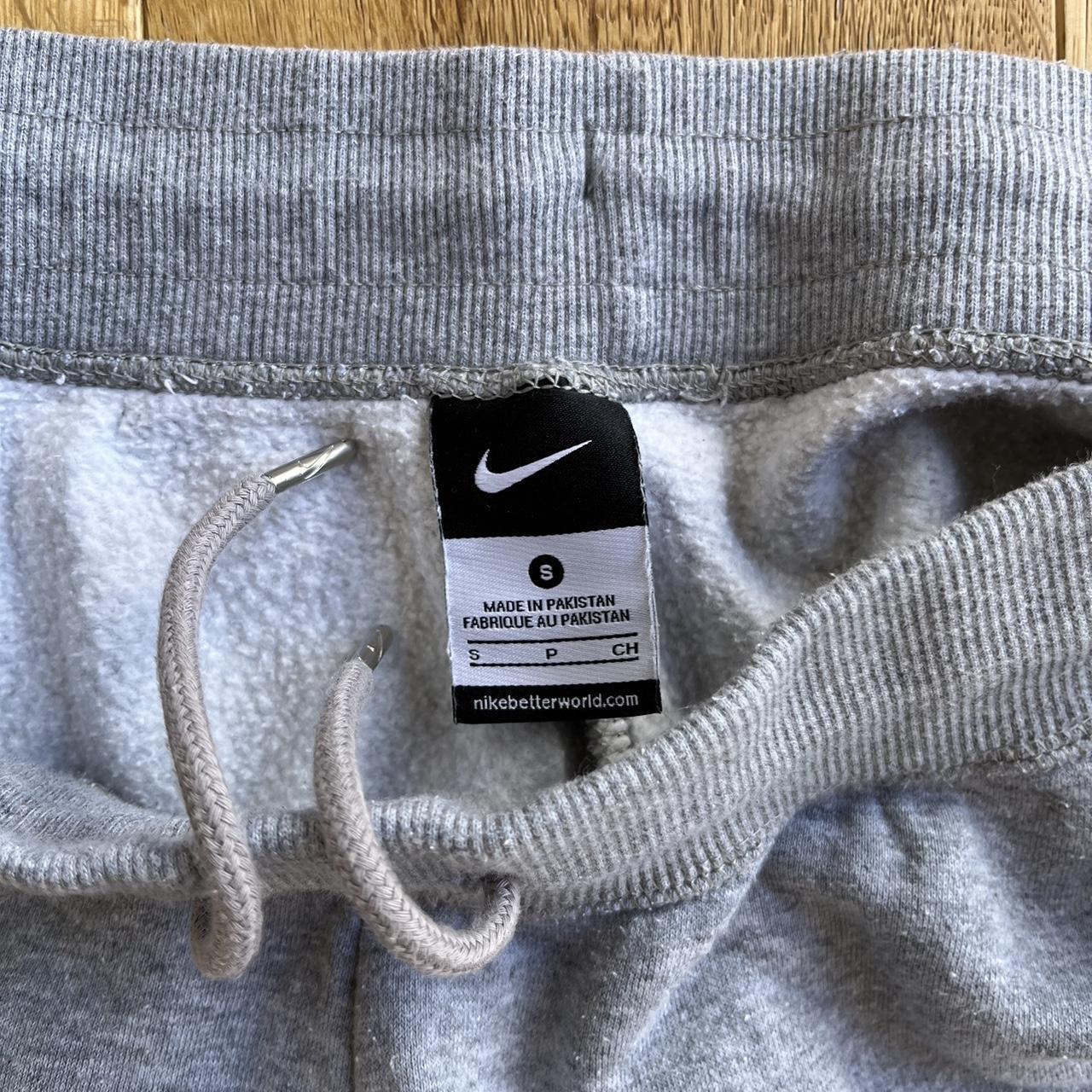 Vintage Grey Nike Joggers🌚 Size Small, message if... Depop