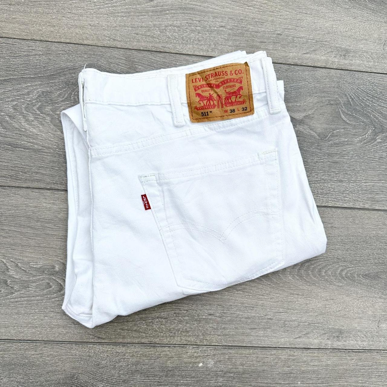 Levi's Men's White Jeans | Depop