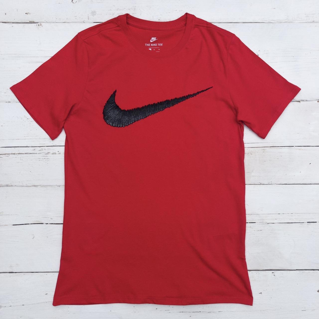 Nike red tee shirt Men’s / women’s red y2k style... - Depop