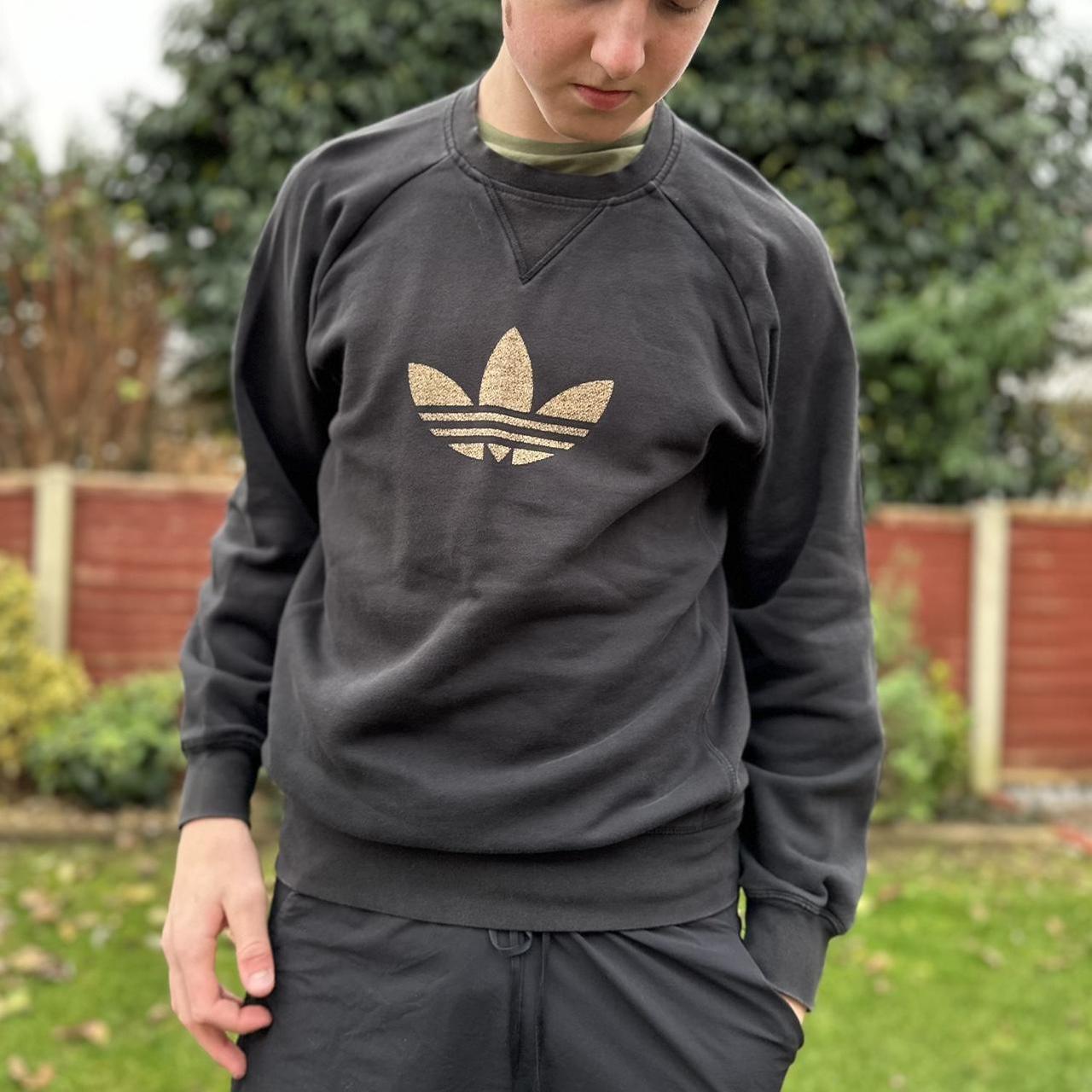 Adidas black jumper Men s women s long sleeved Depop