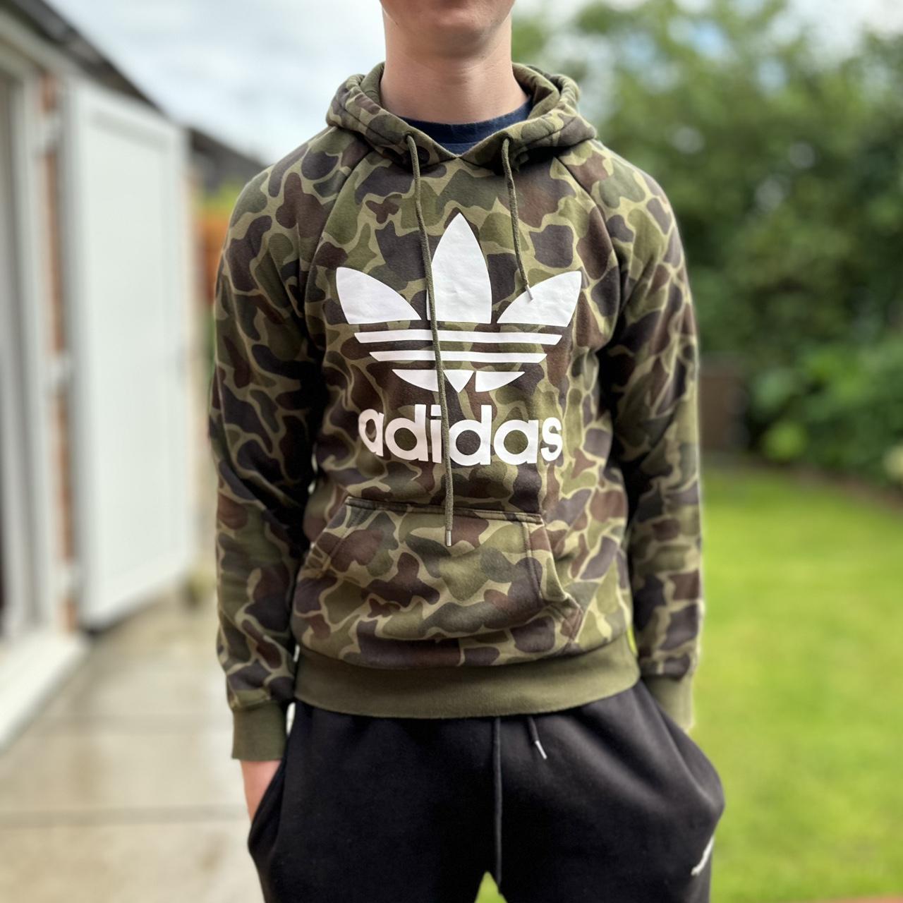 Adidas camouflage logo best sale