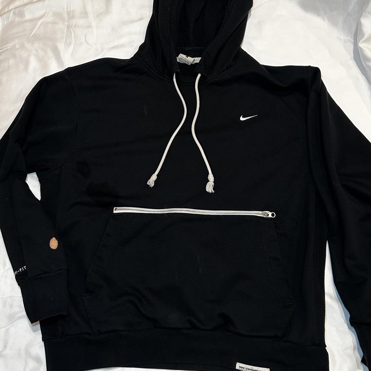 nike hoodie with zipper pouch