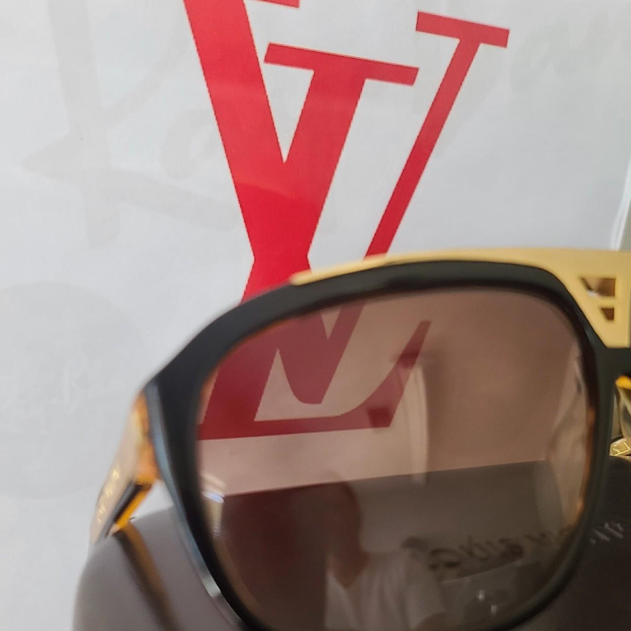 Sunglasses Louis Vuitton - Depop