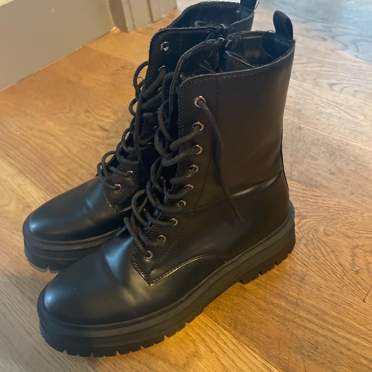 Black Lace-up Goth Chunky Boots - Depop