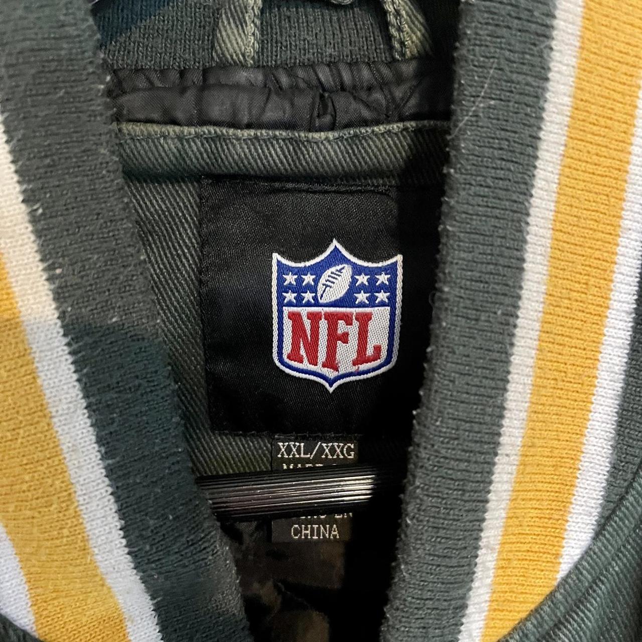 NFL green bay packers puffer jacket Size XXL Zip up - Depop