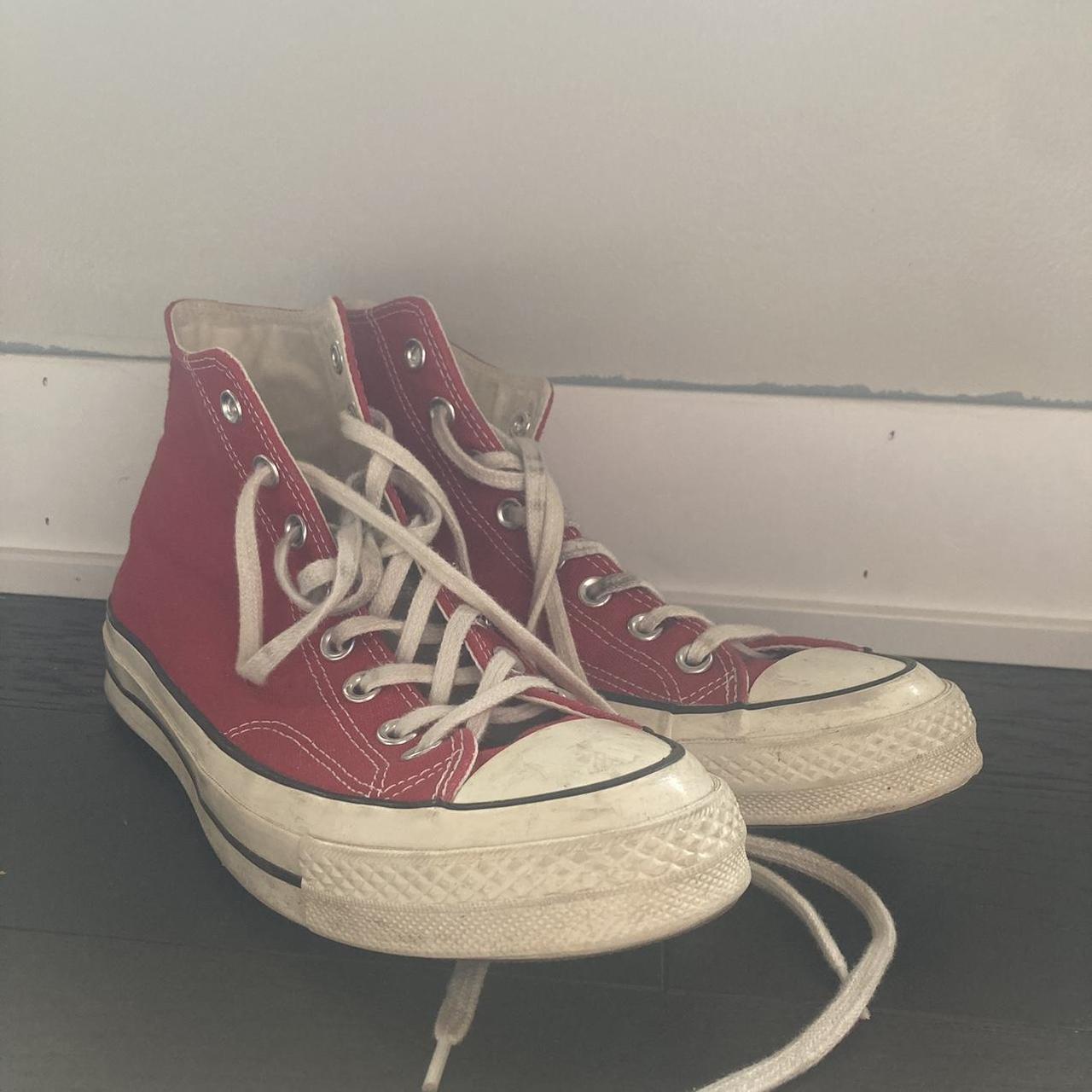 Converse Women's Red and White Trainers | Depop