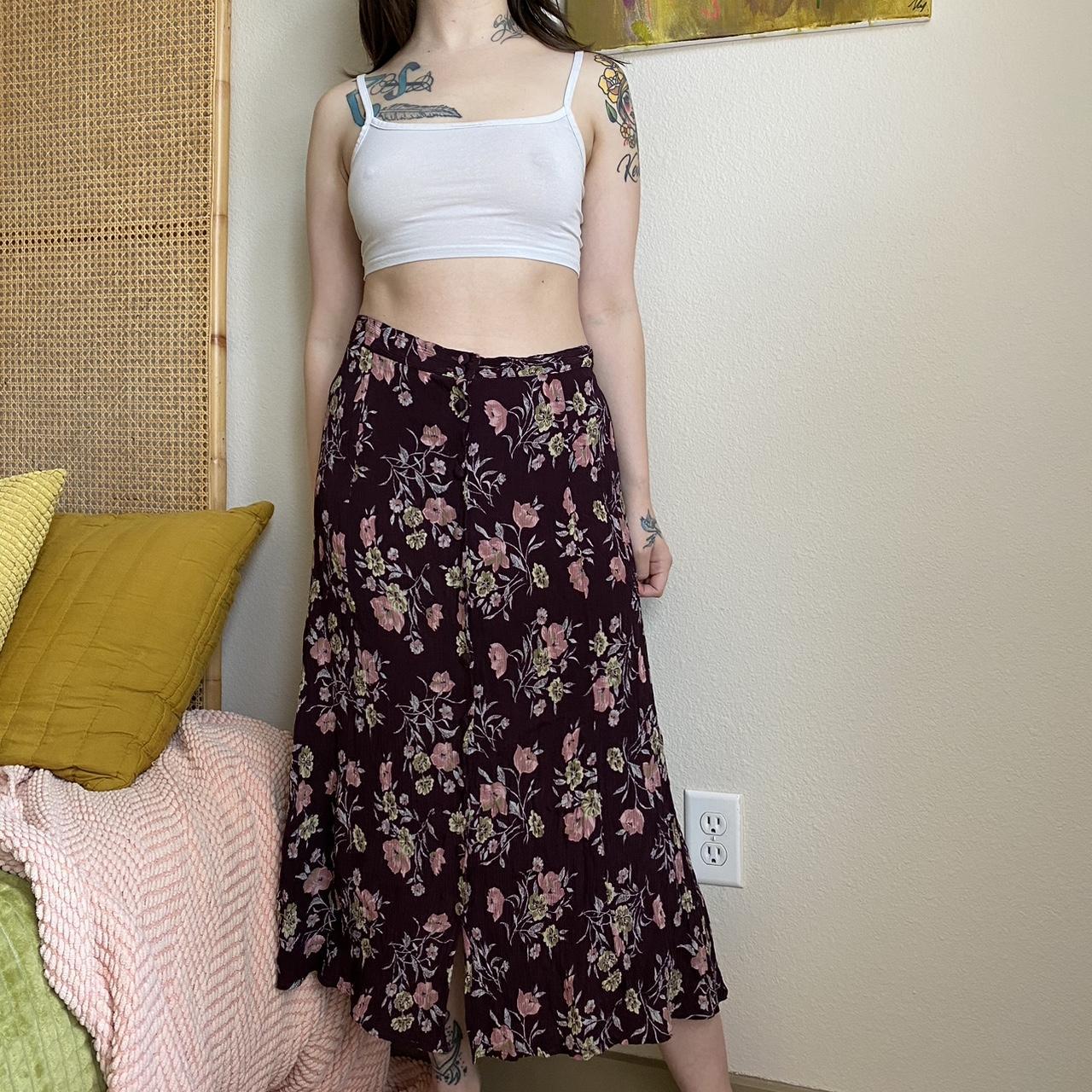 Vintage floral maxi skirt Features: Stretch... - Depop