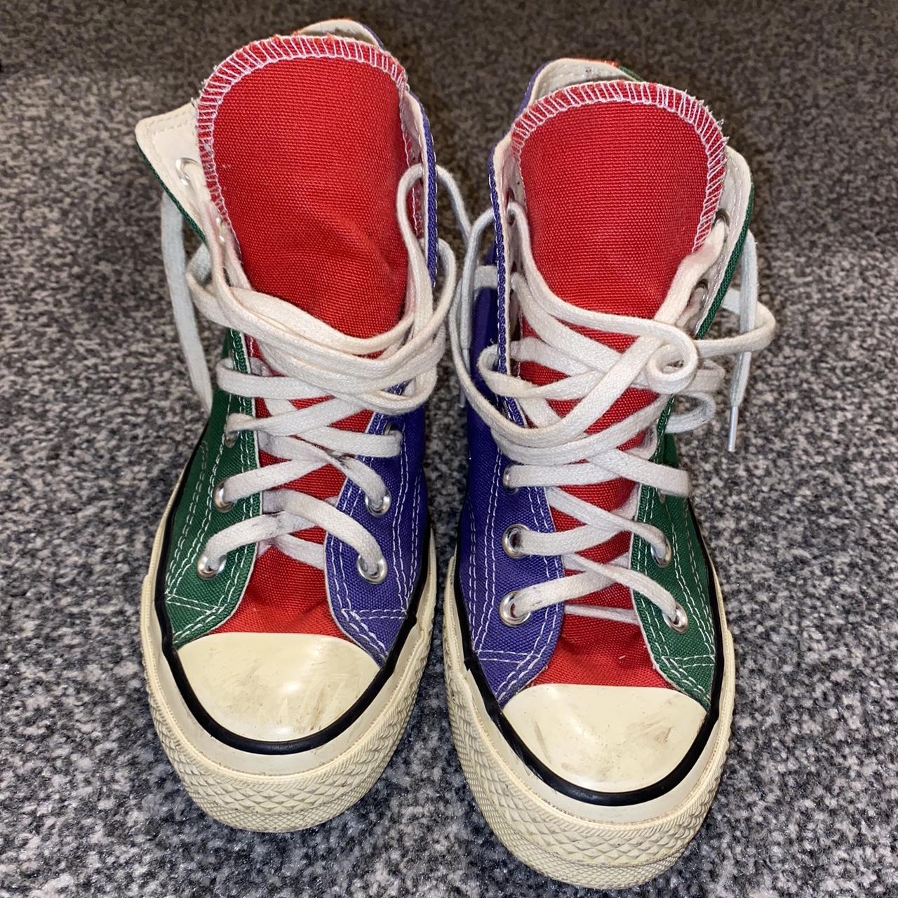 Colour block outlet converse