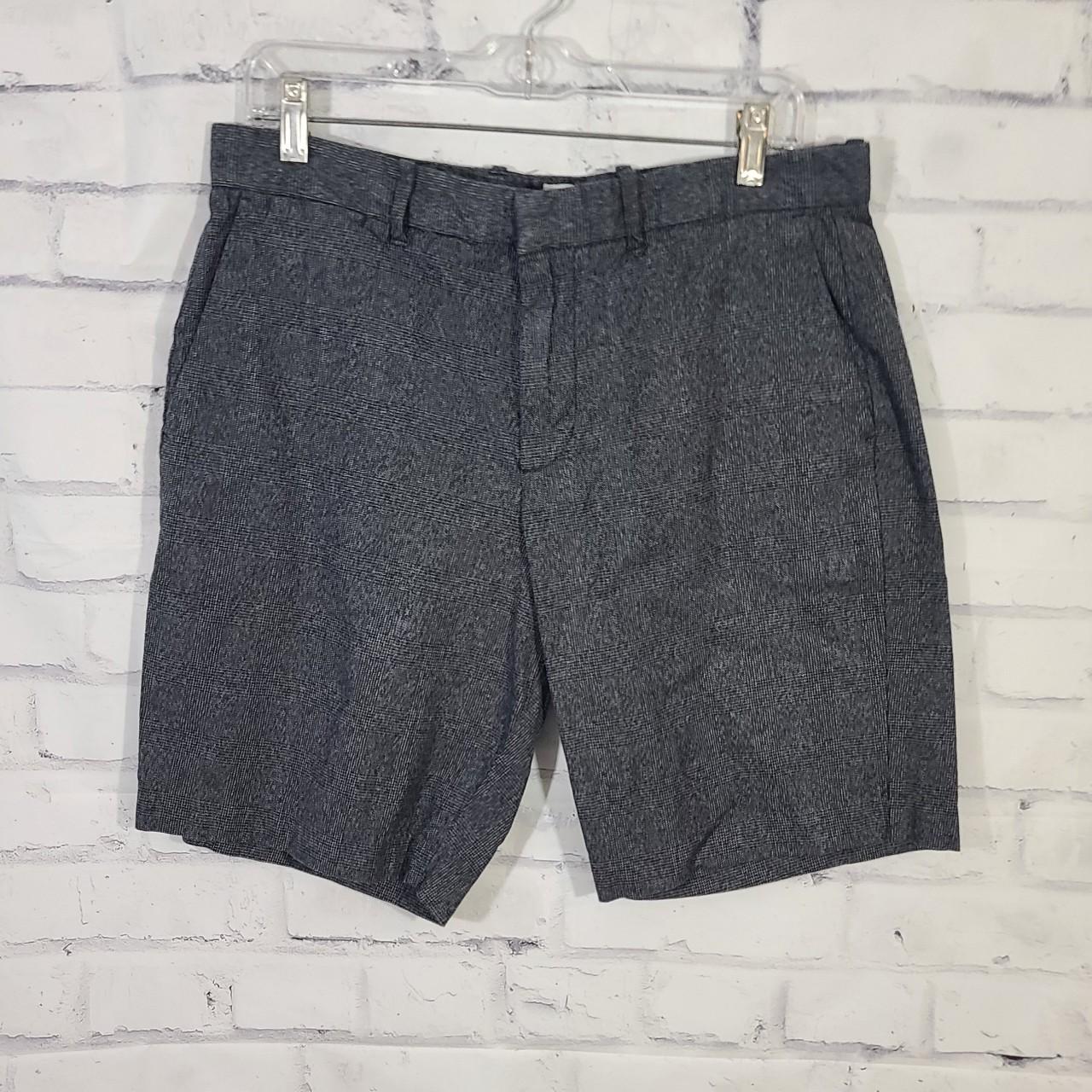 Gap Men's Walking Shorts, Sz 32. Gray/black plaid. Depop