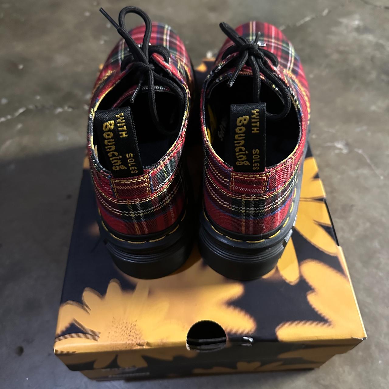 Heaven plaid doc martens , PLEASE use depop payments...