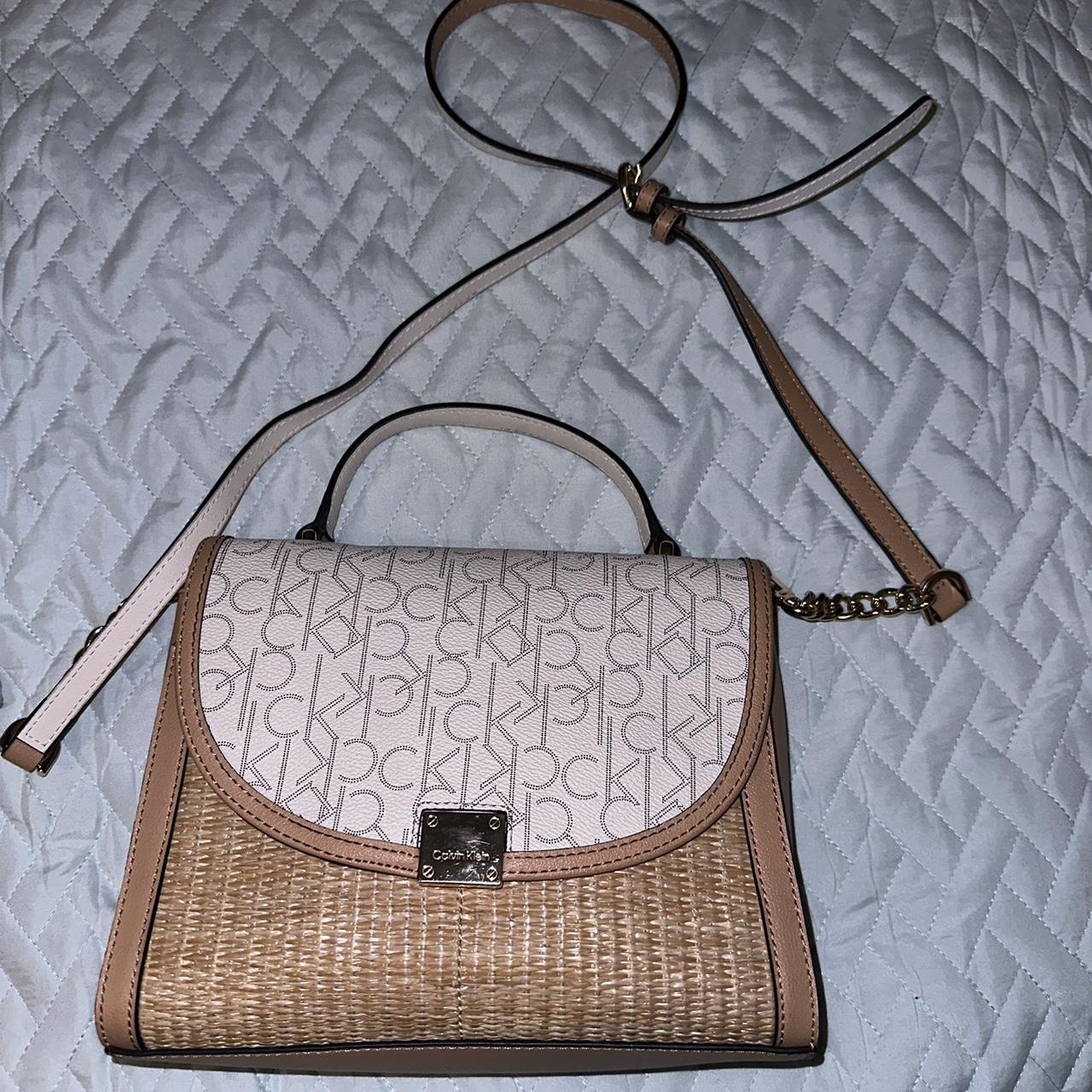 Calvin Klein small tan cream CK purse | Calvin klein bag, Purses, Calvin