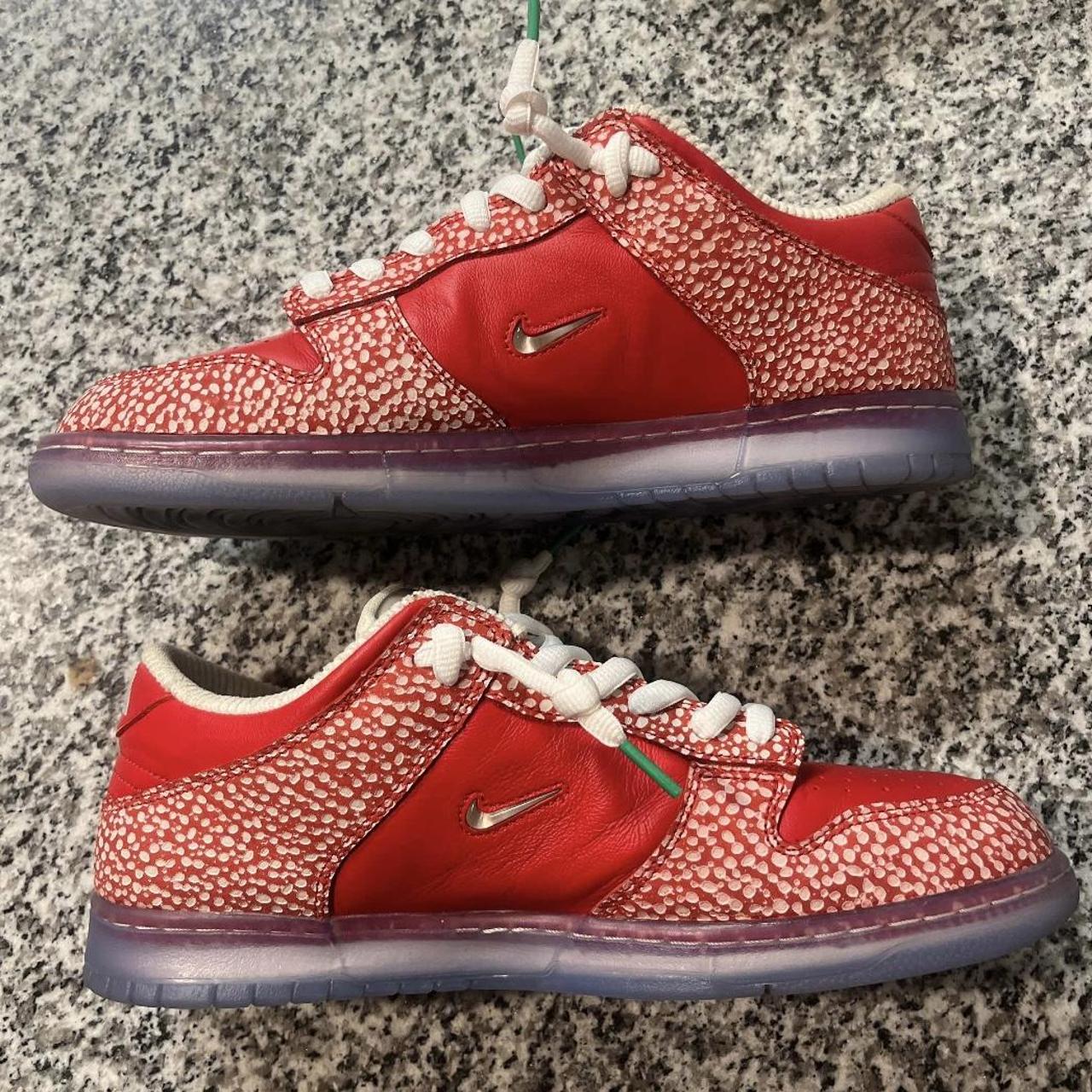 dunk low magic mushroom stockx