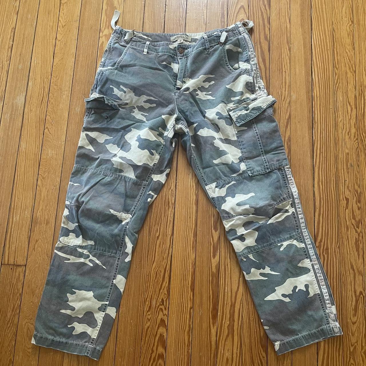 Mens camo clearance pants old navy