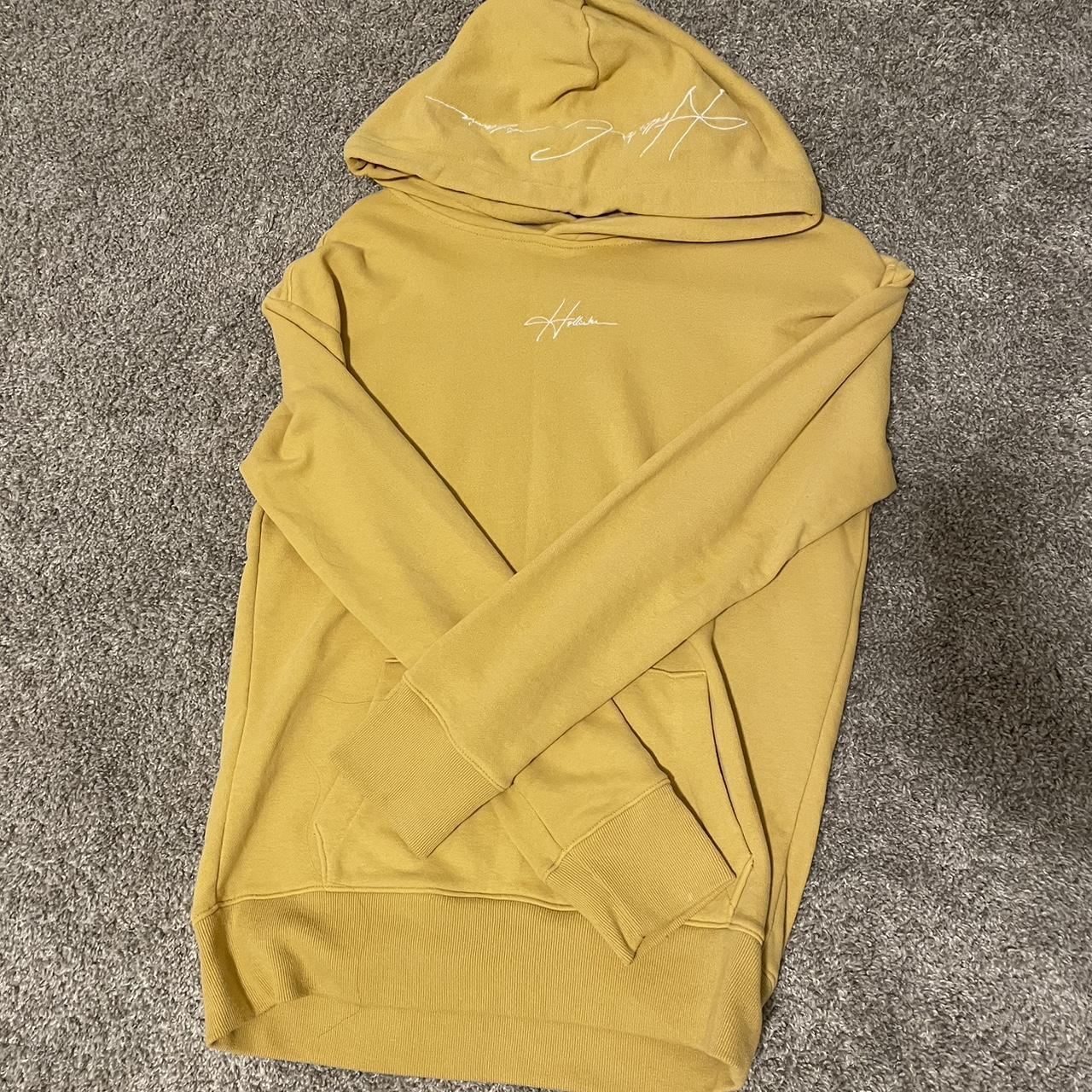 Yellow on sale hollister sweater