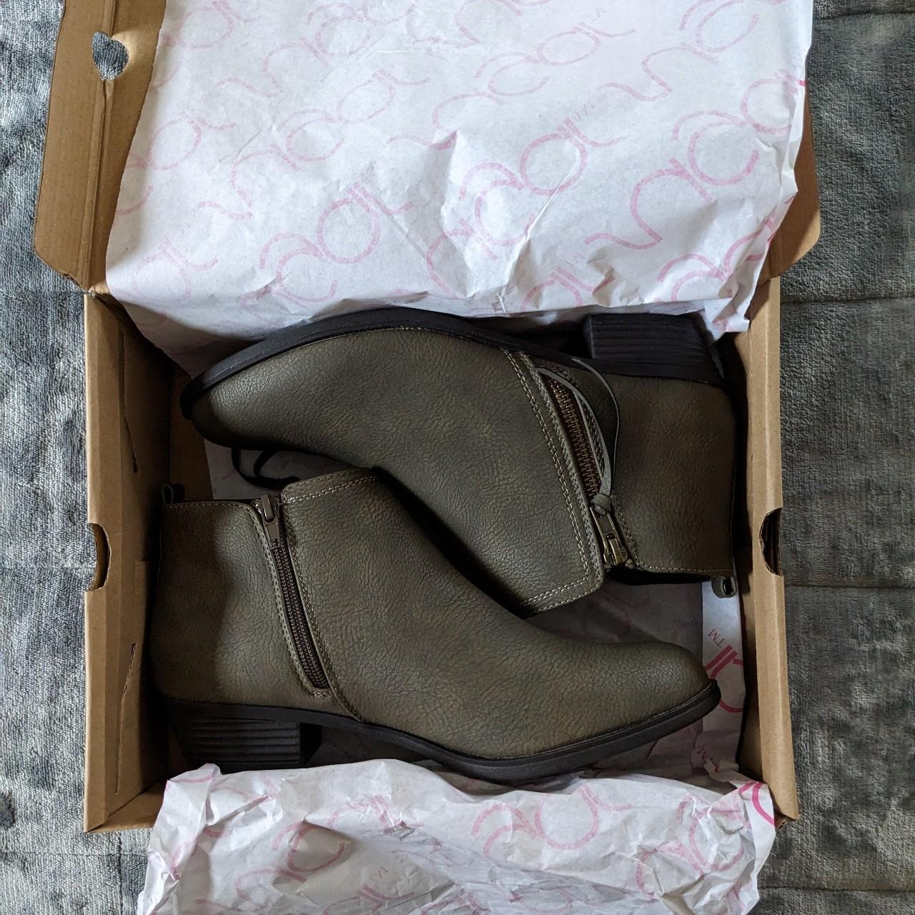 olive green chelsea boots